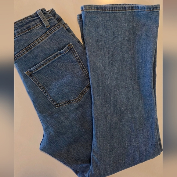Flare Jeans in Classic Blue High Waist Small - Picture 8 of 11